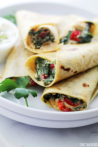 Creamy Spinach and Feta Cheese Tortilla Wraps Creamy Spinach and Feta Cheese Tortilla Wraps