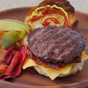 Greg Norman Signature Wagyu Beef Burgers - 8 oz each - 20/Case Greg Norman Signature Wagyu Beef Burgers - 8 oz each - 20/Case