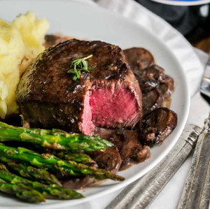 Filet Mignon Steaks - 6 oz each - 20/Case Filet Mignon Steaks - 6 oz each - 20/Case