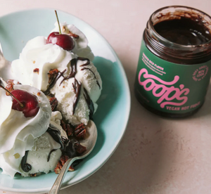Coop's Vegan Hot Fudge Sauce 10.6 oz - Gluten Free, Vegan, Kosher, Non GMO, Gourmet, All Natural, Plant Based Dairy Free Whipped Topping for ICecream, Sundae, Panckaes, Milshakes