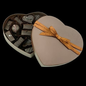 Amore Assortment - 16 Piece in Brown