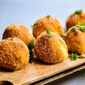 Lobster Macaroni & Cheese with Fontina & Truffle Oil - includes 40