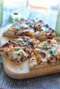 Tandoori Chicken Naan Pizza Tandoori Chicken Naan Pizza