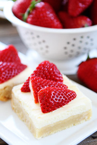 Strawberries and Cream Bars Strawberries and Cream Bars