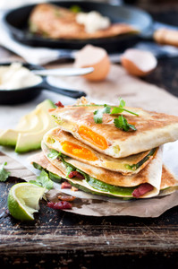 EGG, BACON AND AVOCADO QUESADILLA EGG, BACON AND AVOCADO QUESADILLA