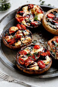 CAPRESE STUFFED GARLIC BUTTER PORTOBELLOS CAPRESE STUFFED GARLIC BUTTER PORTOBELLOS