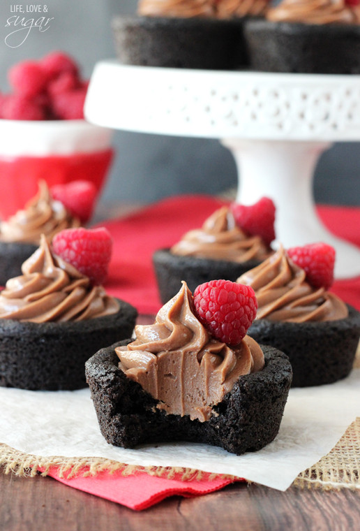 Nutella Cheesecake Chocolate Cookie Cups