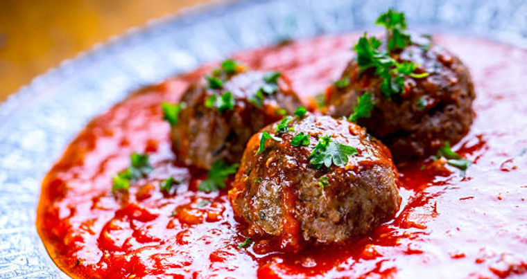 Slow Cooker Kale And Beef Meatballs