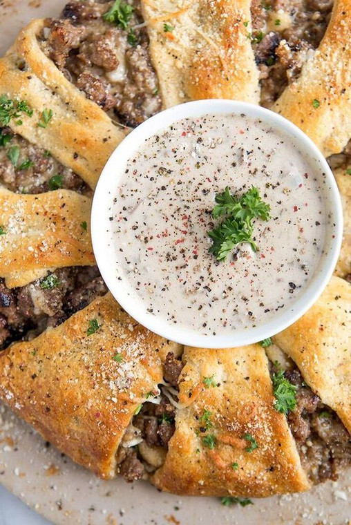 Sausage and Gravy Brunch Ring