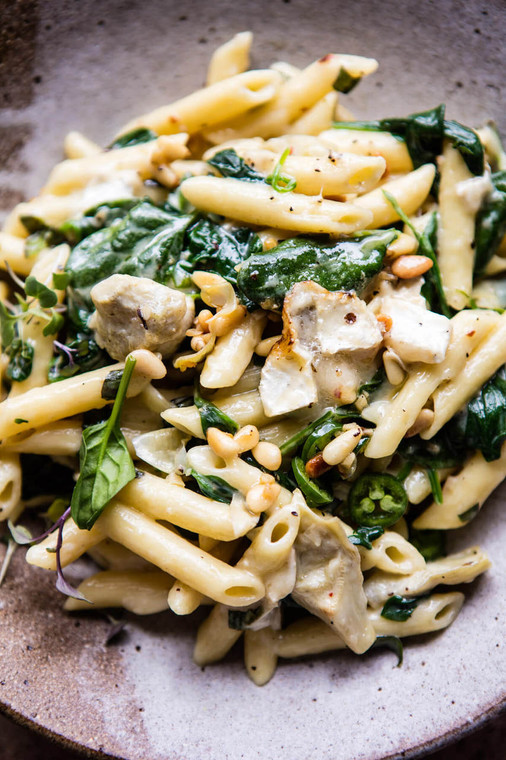 Lemony Spinach and Artichoke Brie Penne Pasta with Pine Nuts