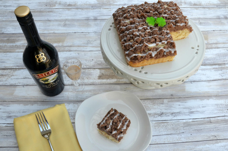 NY Style Bailey's Irish Cream Crumb Cake