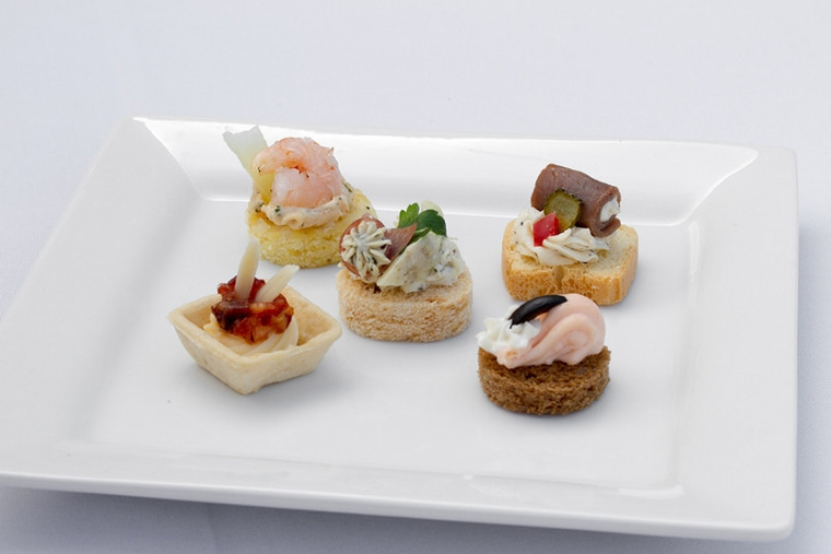 Cold Canapés Assortment - 50 pieces per tray