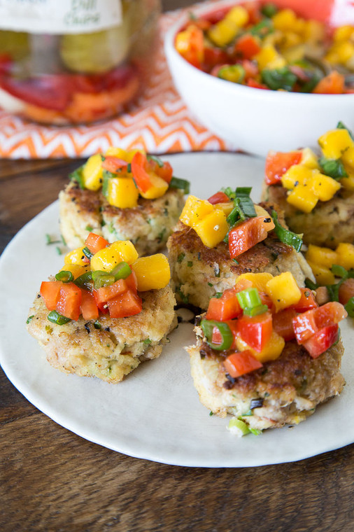 Crab Cakes with Mango Pepper Relish