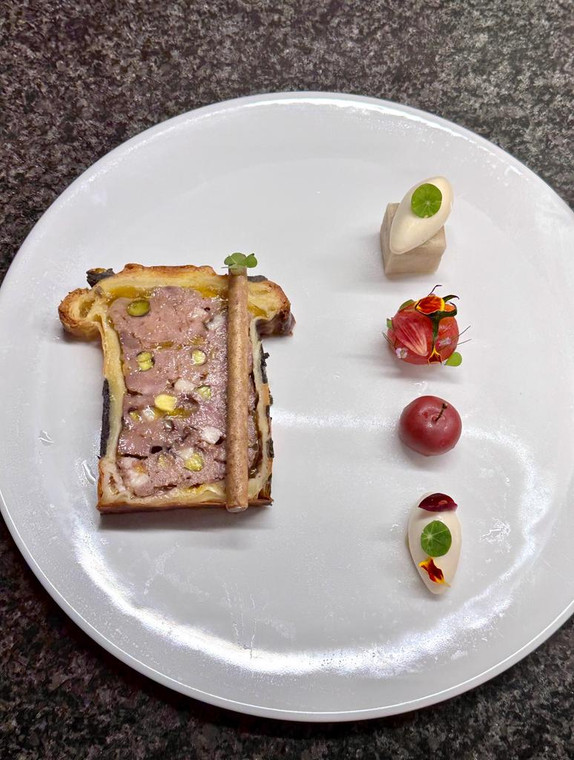 Cocktail Pâté en Croûte with Black Truffle and Pistachios Cocktail Pâté en Croûte with Black Truffle and Pistachios