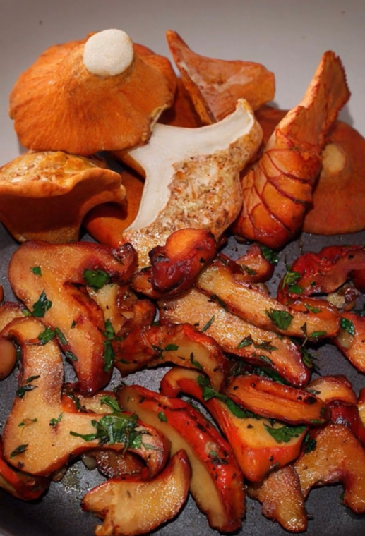 Fresh Lobster Mushrooms, 1 lb