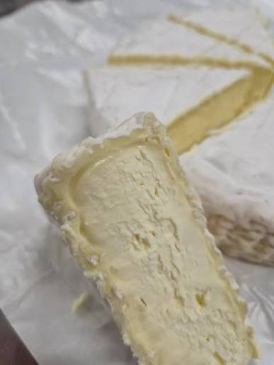 Brie de Meaux AOC French Cheese – The King of Cheeses, 6.5 lb