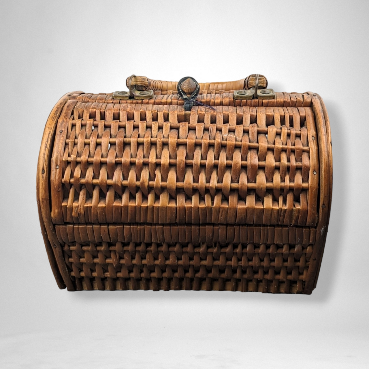 Vintage picnic basket purse Made in Hong... - Depop