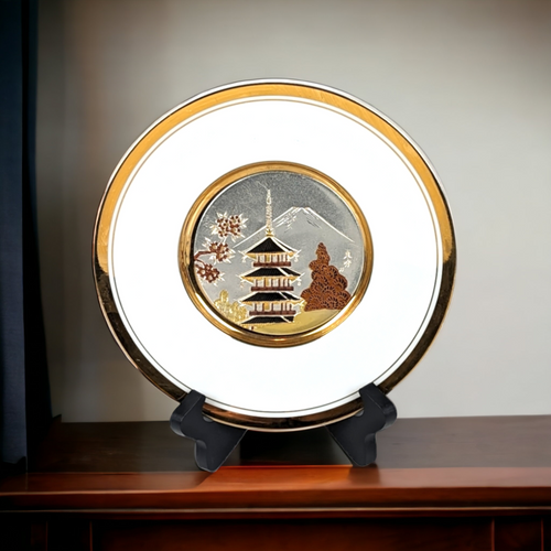 Art of Chokin Plate: Elegant White House with Gold Trim (7 3/4")