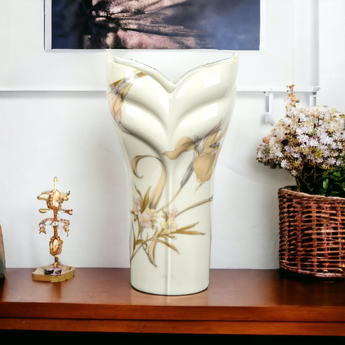 Vintage Toyo French Orchid Vase