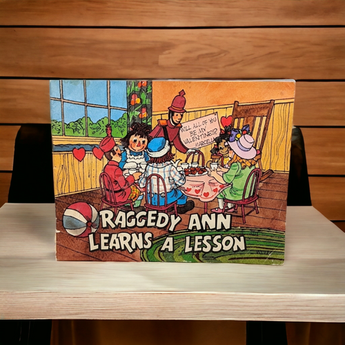 1979 Raggedy Ann Learns a Lesson Softcover Book by May Manoni. No Media