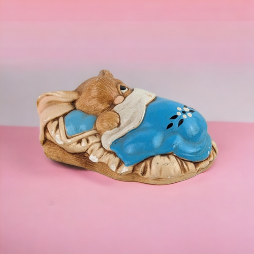 Vintage Pendelfin "Peeps" Bunny, Blue Blanket Stone Craft Figurine