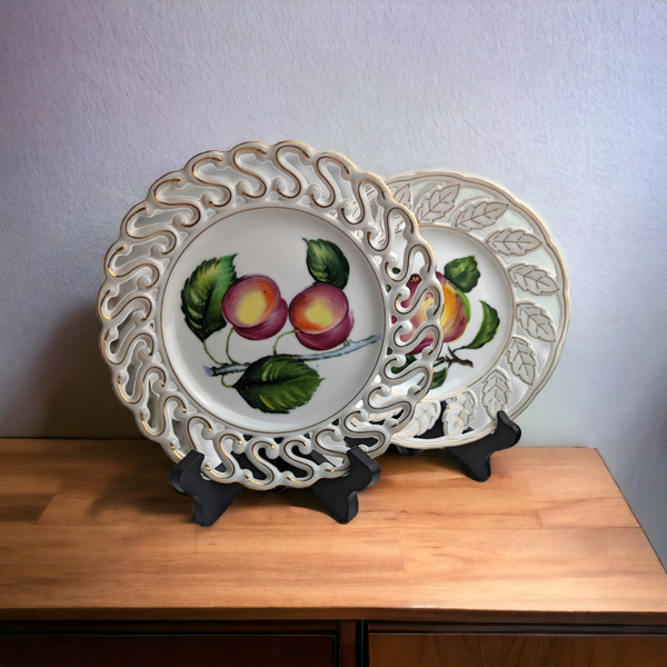 Pair of Hinode Reticulated Display Plates with Fruit - Vintage Elegance