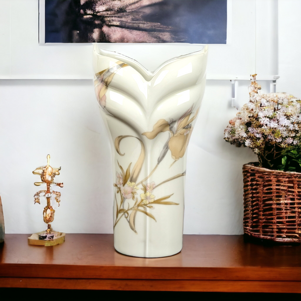 Vintage Toyo French Orchid Vase