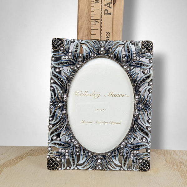 Wellesley Manor 3.5 x 5" Photo Frame with Austrian Crystal