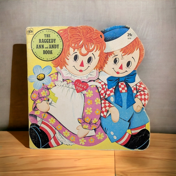 1972 Raggedy Ann and Andy Softcover Book