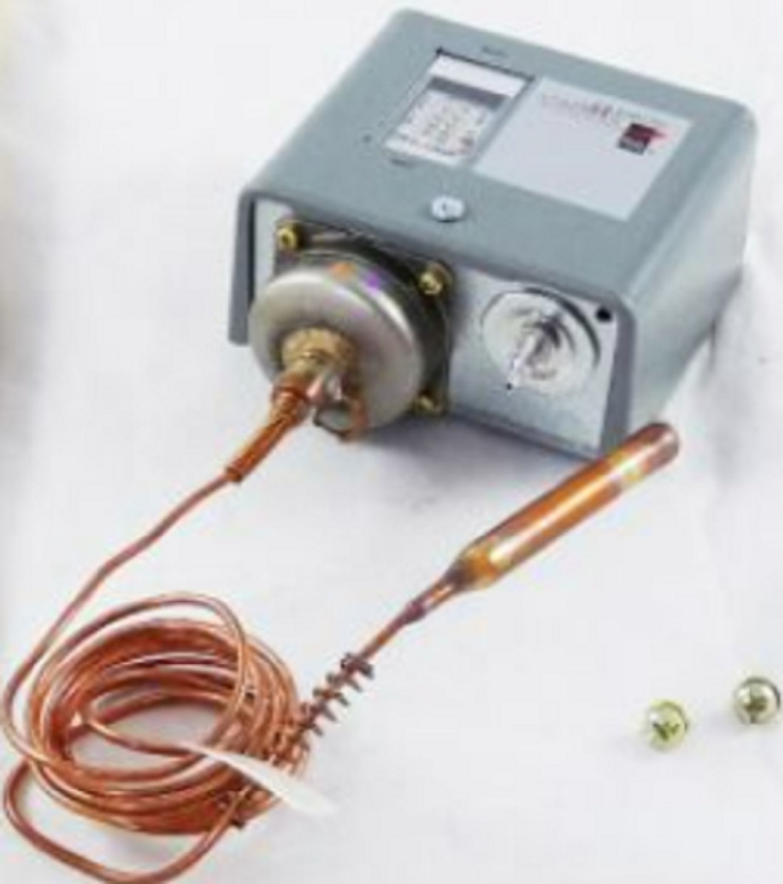 Johnson Controls A40EA-3 Temperature Actuated Pneumatic Switch, 35 to 80 F Range [New]