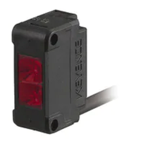 Keyence PZ-G62EN Square Retro-Reflective M12 Connector Type With Cable, NPN [New]