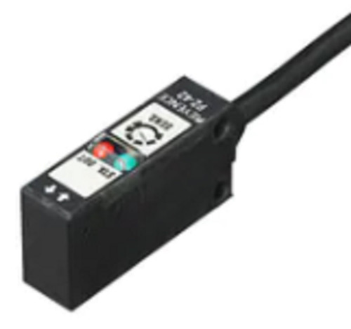 Keyence PZ-42 Built-In Amp Photoelectric Sensor, Square Reflective Cable, NPN [New]