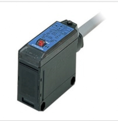 Keyence PW-61 Multi-Voltage Power Supply, Built-In Amp Photoelectric Sensor [New]