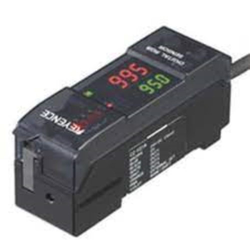 Keyence CZ-V21AP RGB Digital Sensor Amplifier, Main Unit, PNP [New]