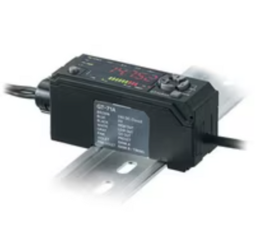 Keyence GT-72AP Digital Contact Sensor Amplifier Unit, DIN Rail Type, PNP [New]