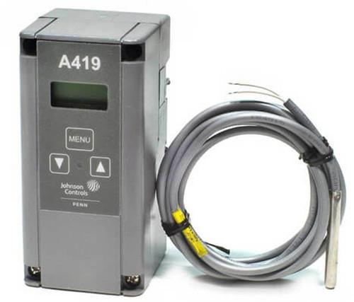 Johnson Controls A419ABC-1C REFURBISHED, industrial electronic controller device with display screen and connected sensor cable