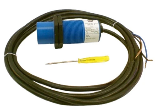 Allen-Bradley 875CP-D20NN30-A2 Capacitive Proximity Sensor [New]