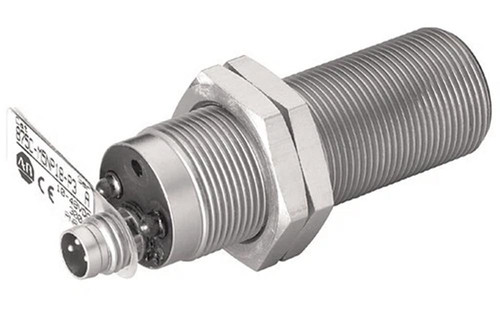Allen-Bradley 875CP-N8NP18-P3, industrial sensor with threaded metal body and connector for industrial automation applications.