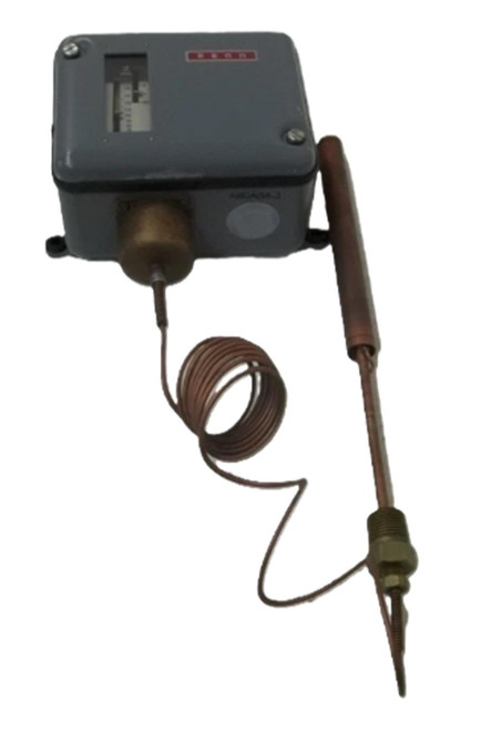 Johnson Controls A80ABA-3C temperature control device, industrial thermostat with copper probe and mounting box.