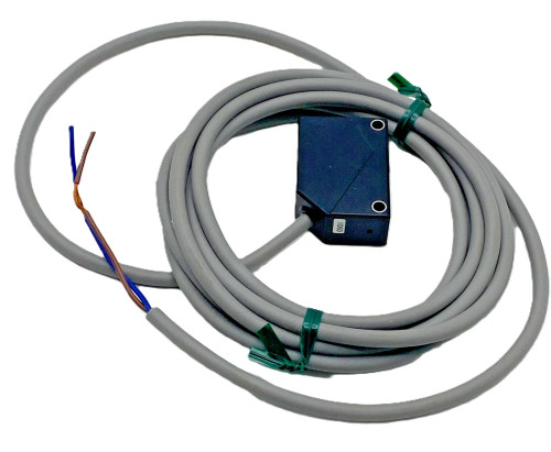 Automatic Timing & Controls 7851AT4X3NNX, electrical control device with wiring and a black box on a white background.