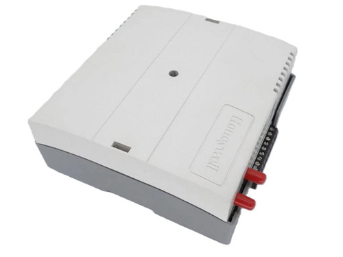 Honeywell W7751E1007, HVAC system control module for heating and cooling systems.