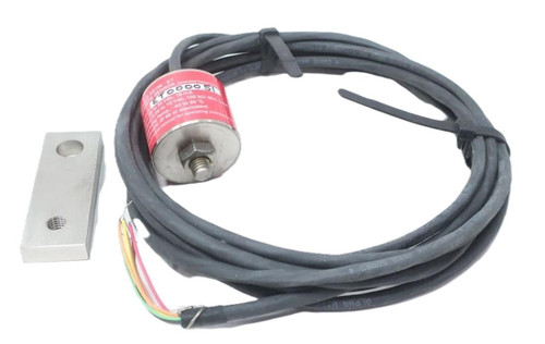 Senaco AS100-ET, industrial sensor with cable and mounting bracket for precise measurement or detection.