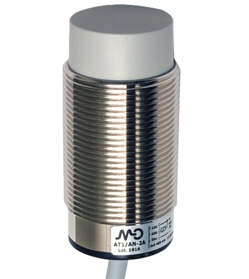 AutomationDirect AT1-A0-4A 30mm Proximity Sensor NPN/PNP [New]