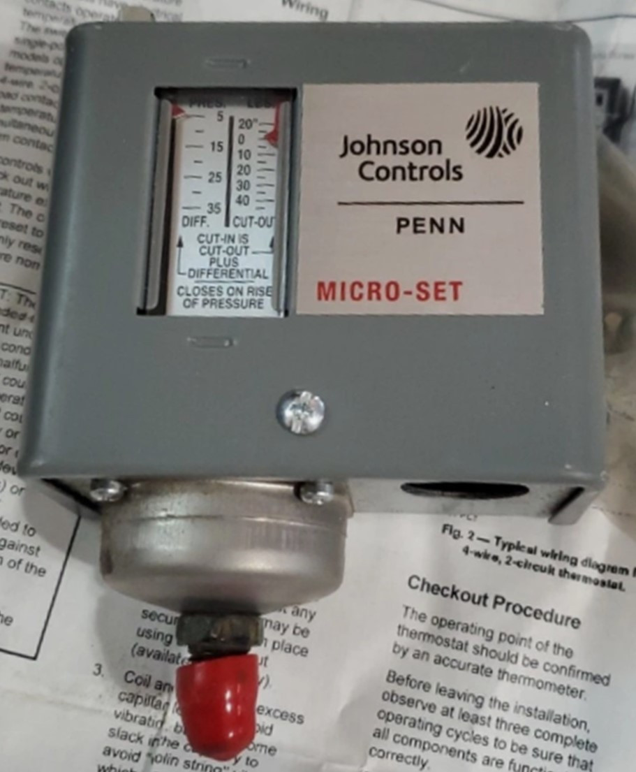 Johnson Controls P70GA-11C Pressure Control [New]