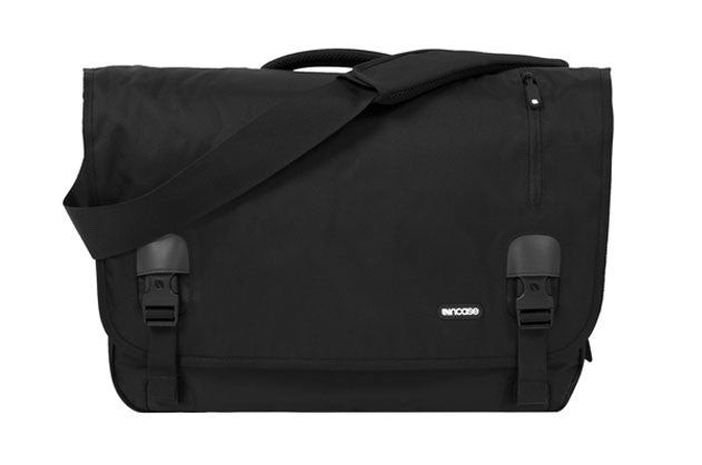 Incase Nylon Messenger Bag Black
