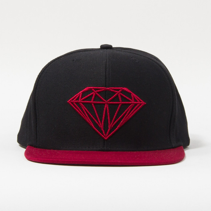 Diamond Brilliant Men's Snapback Hat - Black/Red