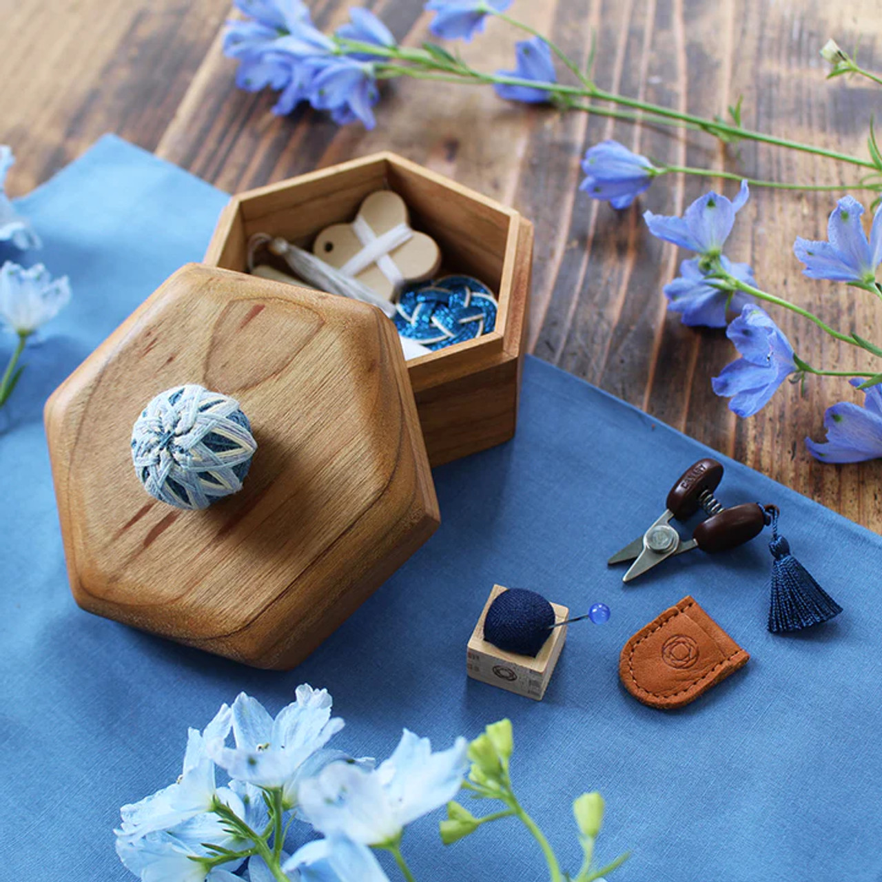 Glass Head Sewing Pins in Wooden Box