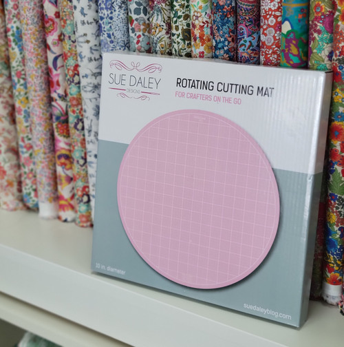 10 Sue Daley Rotating Cutting Mat - English Paper Piecing