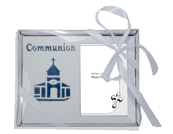 White wooden communion photo frame holds 4x6 inch picture