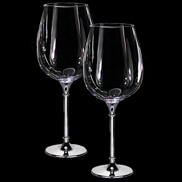 Wine glass pair with crystal rings on rhodium stem